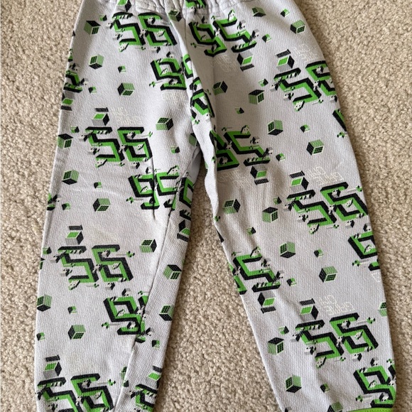 Pajamas, 1-1 1/2T - Picture 3 of 4